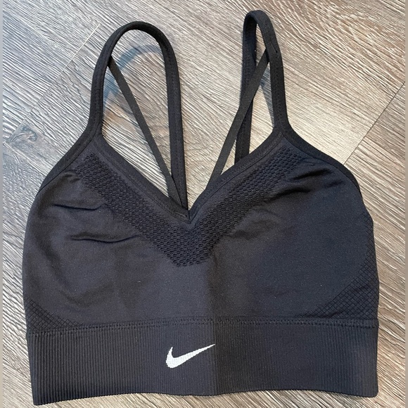 2 for $18 ๐ฆพ Nike Dri Fit Sports Bra - Picture 2 of 6